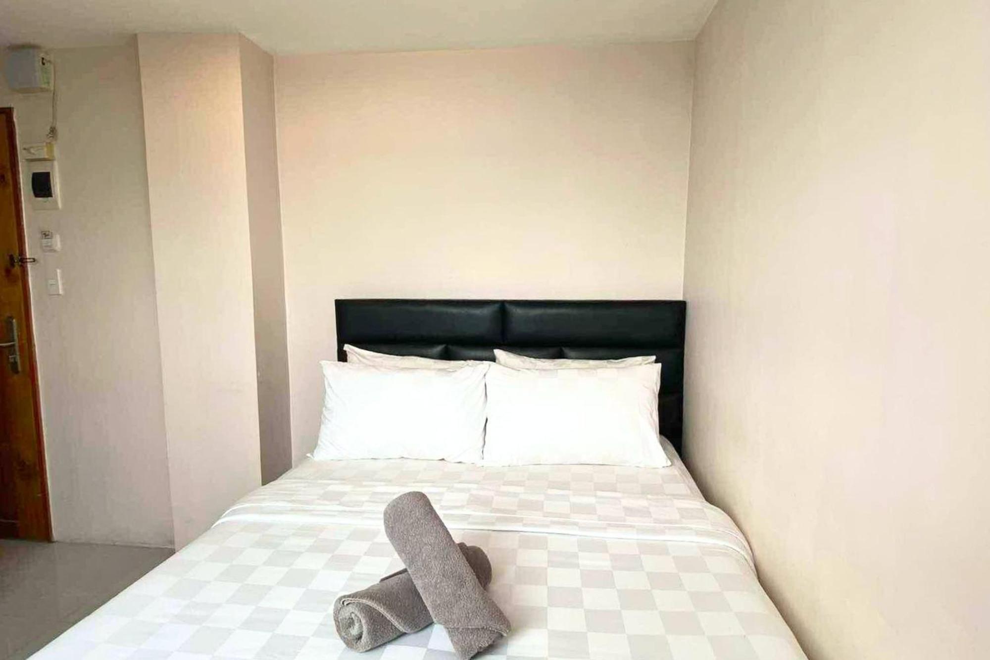 Tely'S Bed & Breakfast Iloilo Powered By Cocotel Bagian luar foto