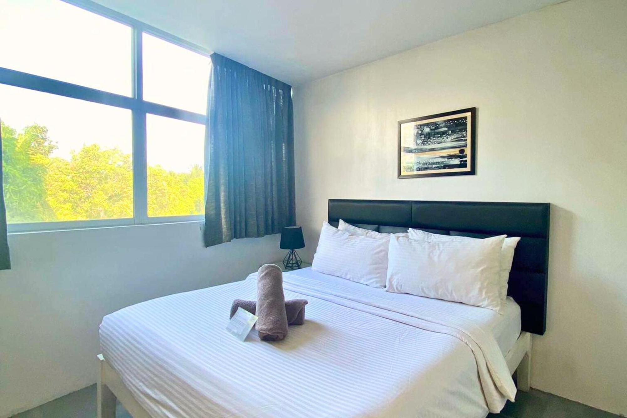 Tely'S Bed & Breakfast Iloilo Powered By Cocotel Bagian luar foto
